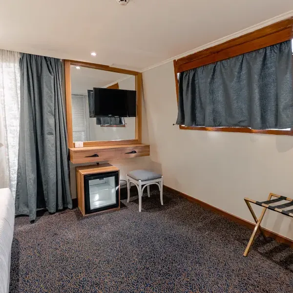 Cabins & Suites
