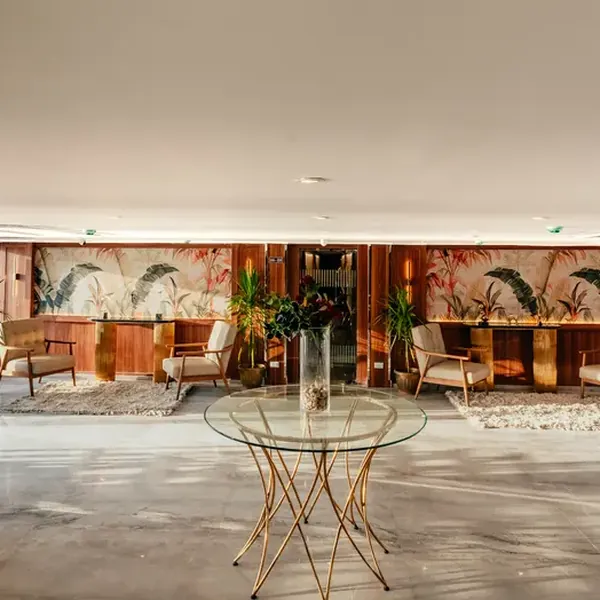 Reception & Lobby — 7