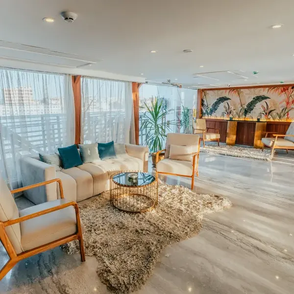 Reception & Lobby — 14