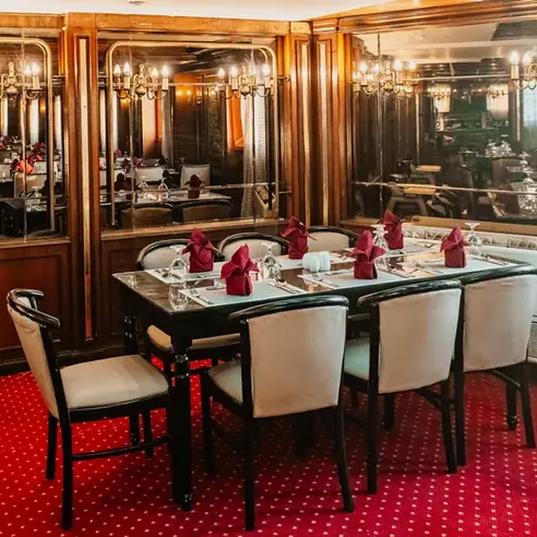 Restaurant — 17