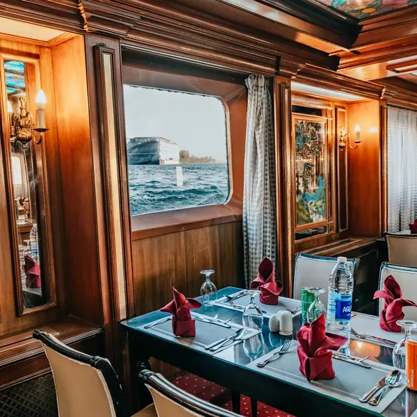 Restaurant — 28
